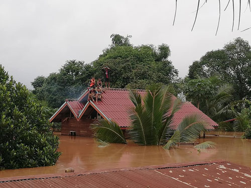 Chiến[-]lược[-]trở[-]thành[-]"ắc[-]quy[-]châu[-]Á"[-]bằng[-]thủy[-]điện[-]của[-]Lào